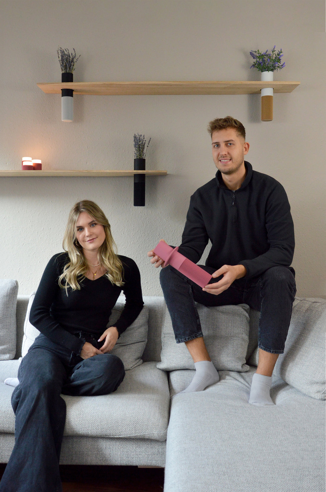 Vaseboard® im Gäubote – Teamfoto des Startups der Schweberegale