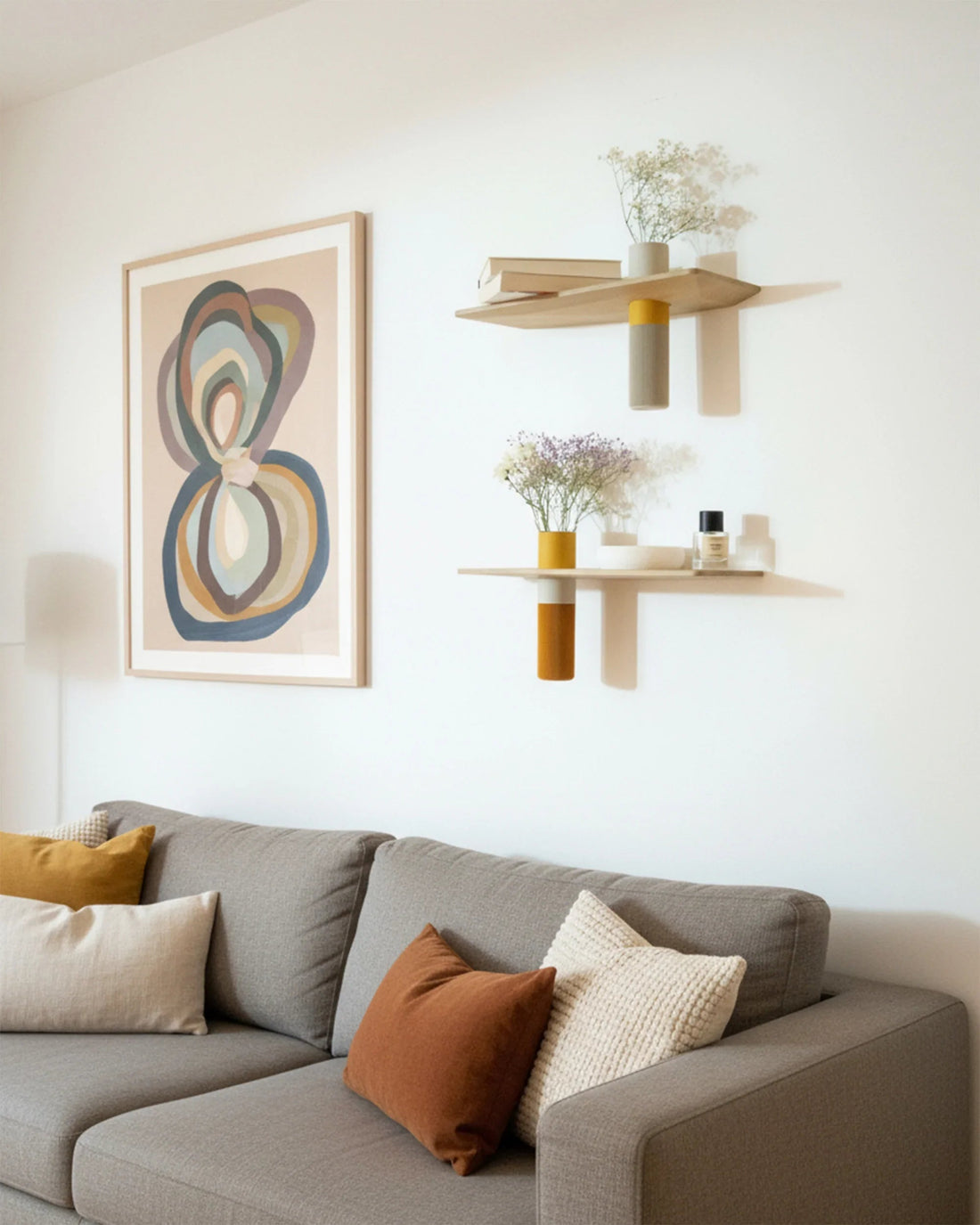Vaseboard Wandregal im Zuhause Wohnen Magazin mit Pflanzen und integrierter Vase im modernen Wohnraum