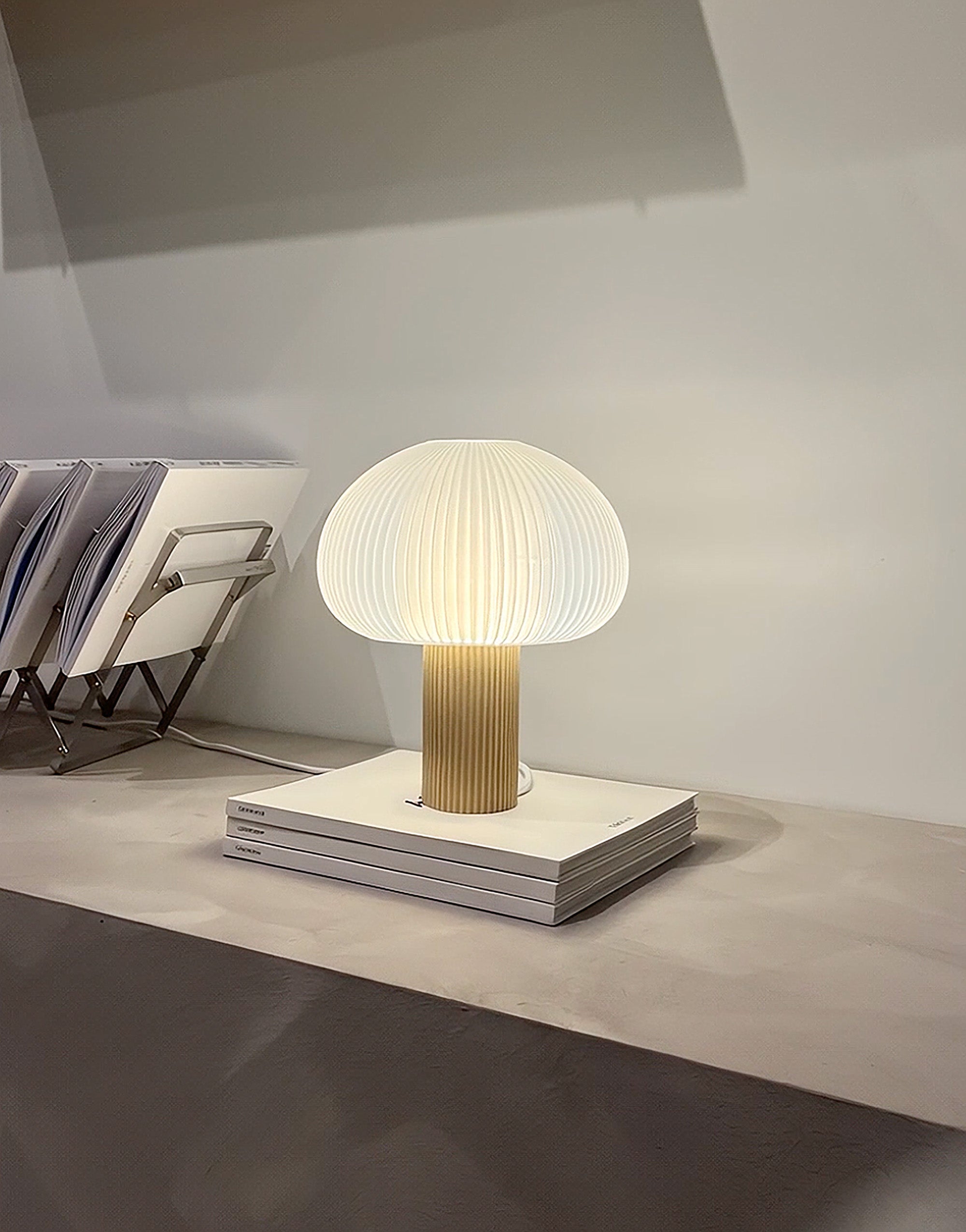 AURA Lamp | Design Tischleuchte mit Farbfilter System